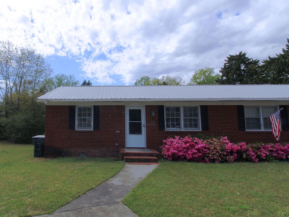 1st image of 106 Foxberry Cir #B