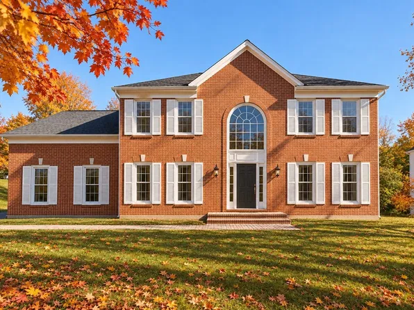 93 Robert Rd, Marlborough, MA 01752