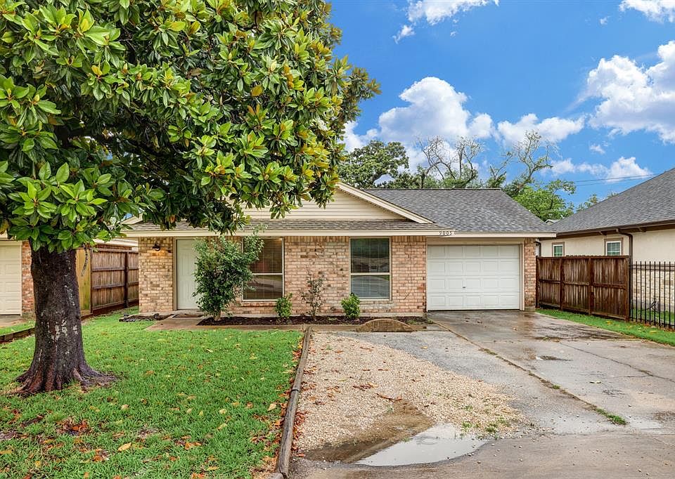 9005 Emnora Ln, Houston, TX 77080 | Zillow