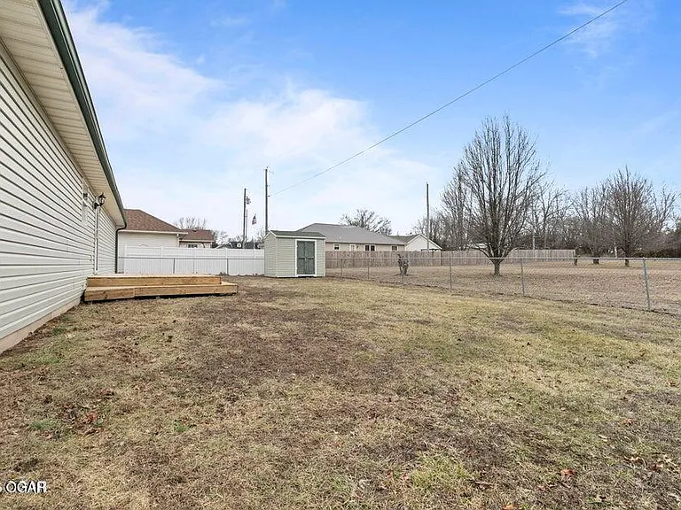 1177 E Amber Dr — Photo 29