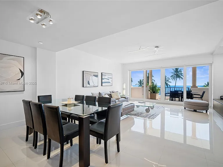 19234 Fisher Island Dr #19234 — Photo 8