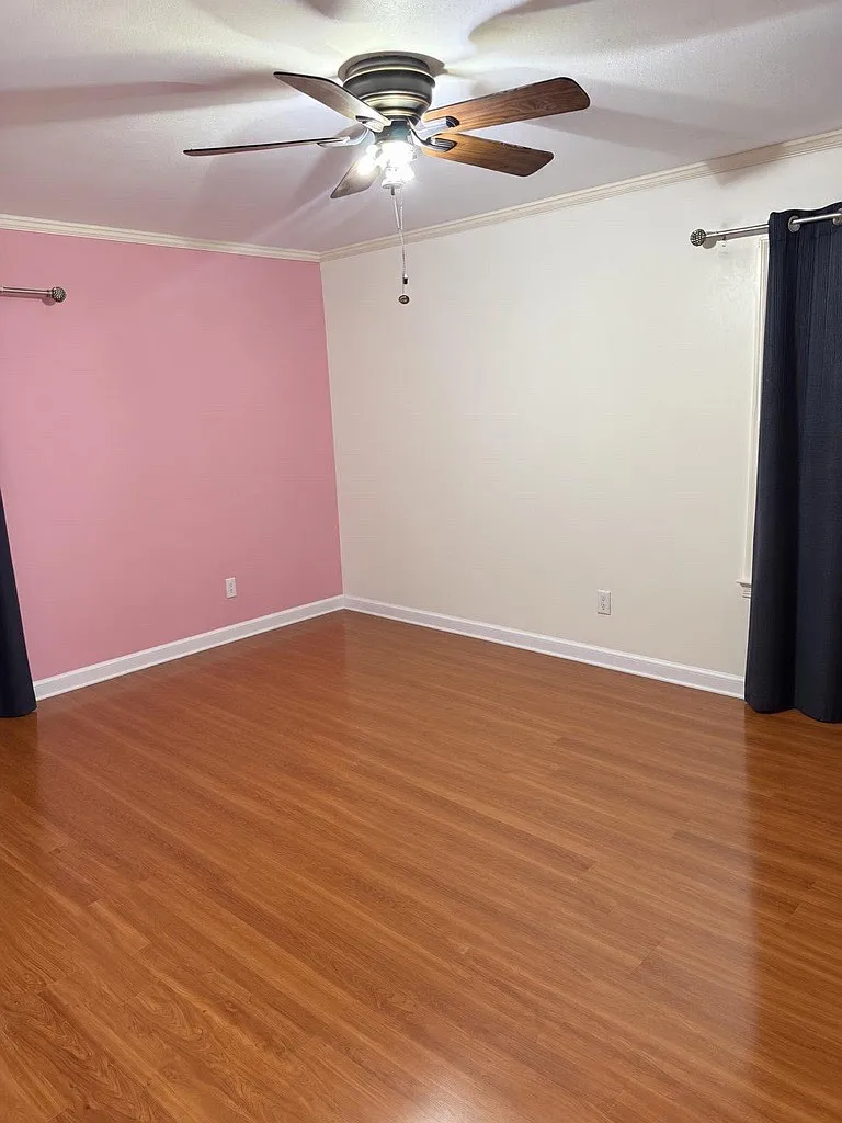 4 bed, 1858 sqft, $2,400 — Photo 2