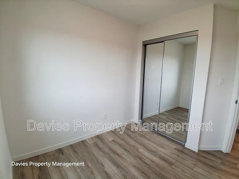 32 Jensen Gate — Photo 10