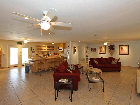 4th image of 1761 N Kadota Ave