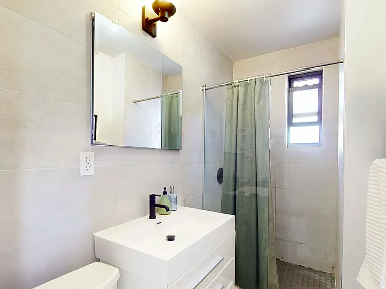34-04 34th Ave #E3 — Photo 5