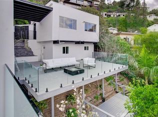 3541 Multiview Dr, Los Angeles, CA 90068