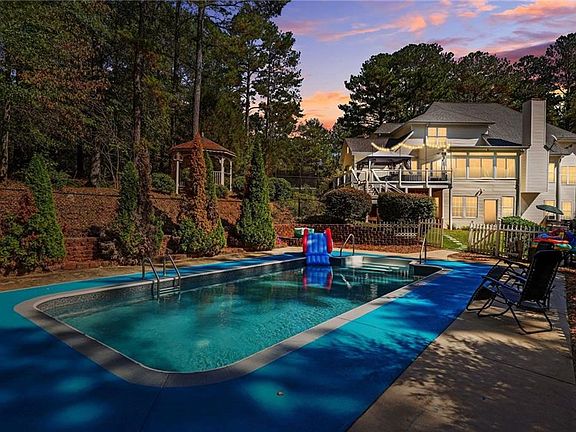 2nd image of 4835 Liberty Rd