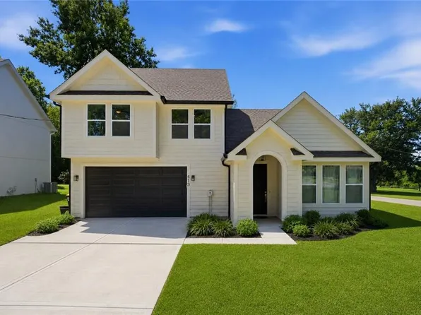 413 W Walnut St, Cleveland, MO 64734
