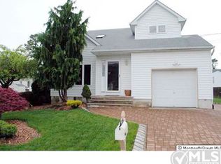 1516 Windward Ave, Beachwood, NJ 08722