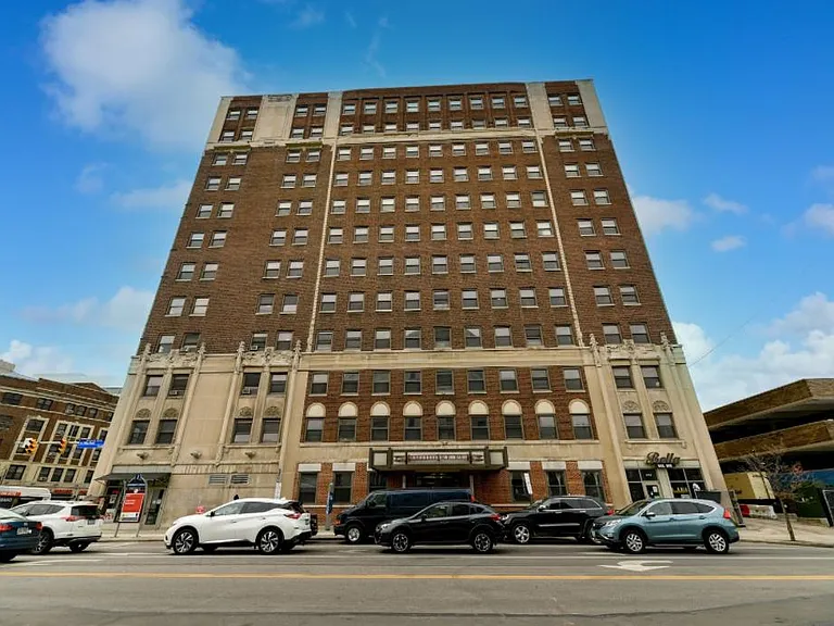 Commodore Place — Photo 2