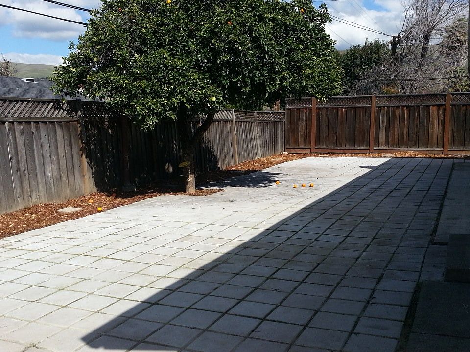 2nd image of 3175 Sierra Rd