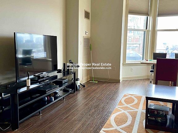 416 Marlborough #703 Boston - Back Bay Unit Photo 2