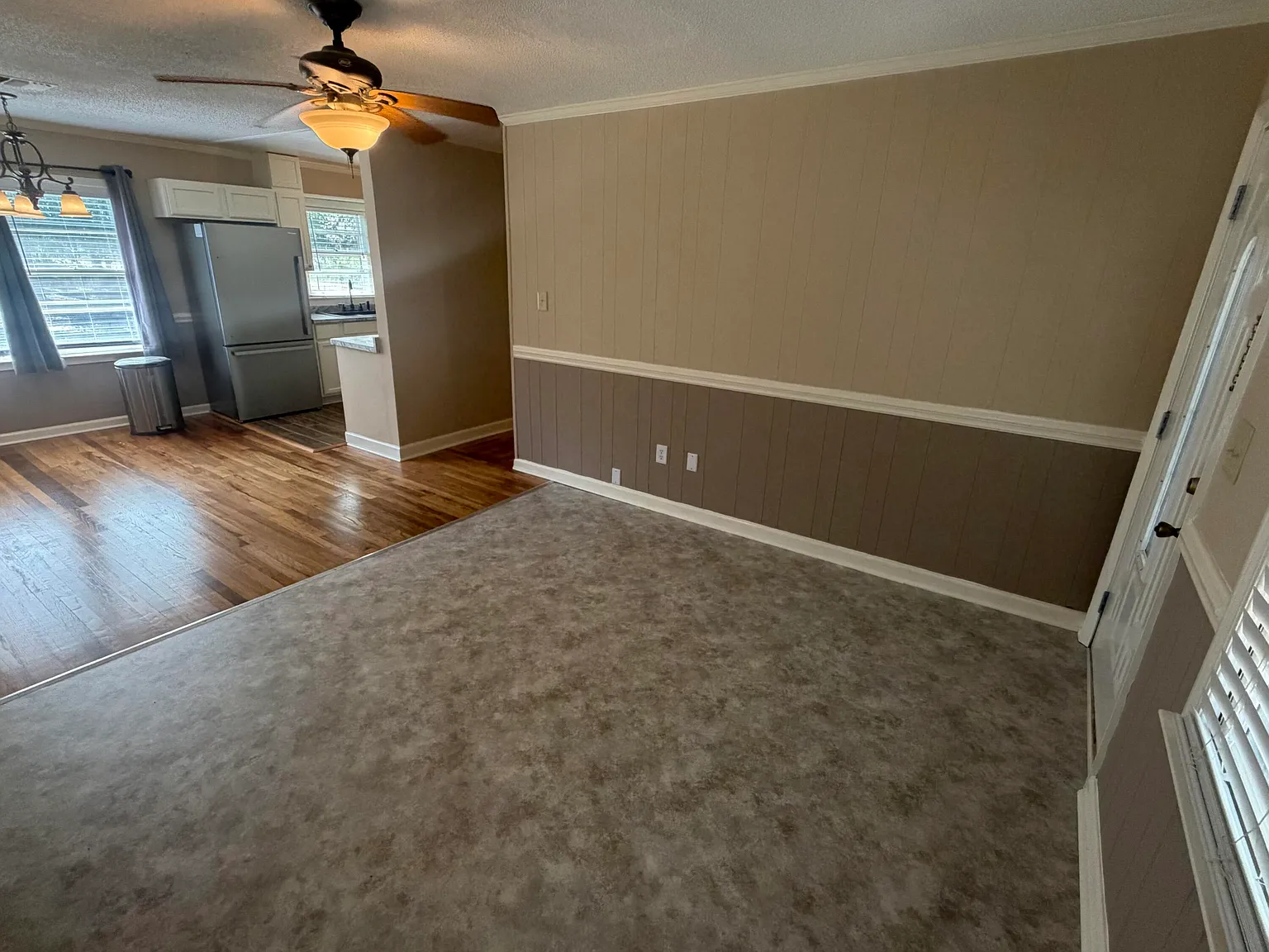 3 bed, 1.0 bath, 986 sqft, $1,300 — Photo 4