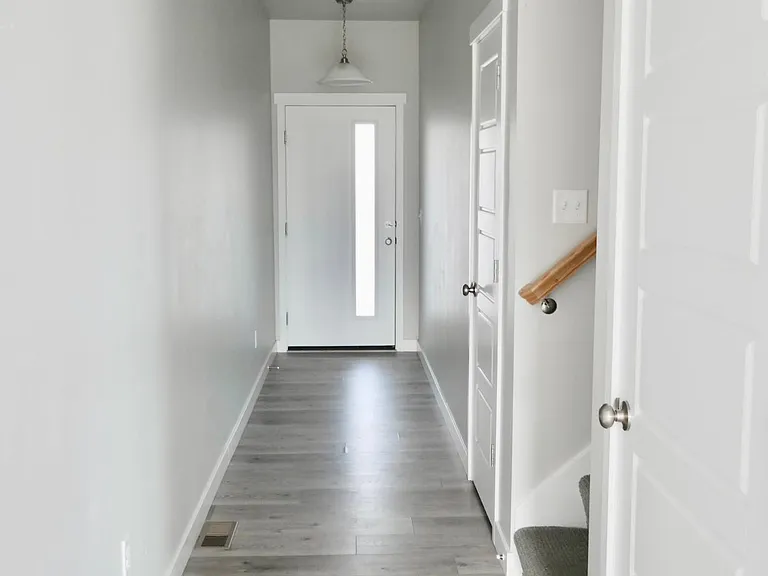 2513 W Wysteria Dr — Photo 3