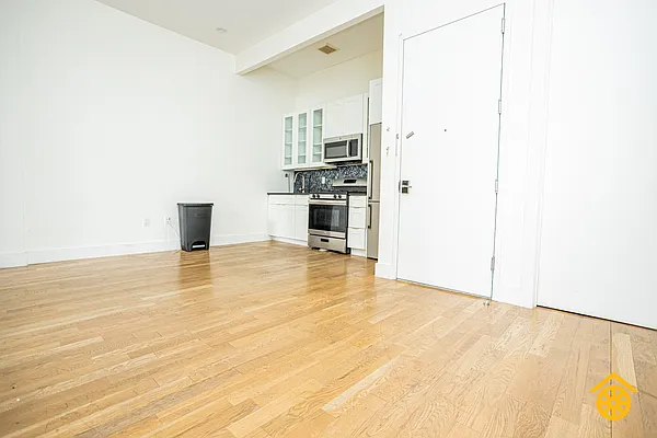 Rented by Reubel Group LLC | media 1