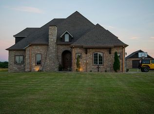 416 Grayhawk Loop, Marshfield, MO 65706