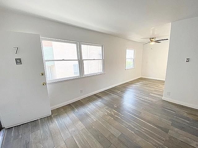 1st image of 1433 N Detroit St #7