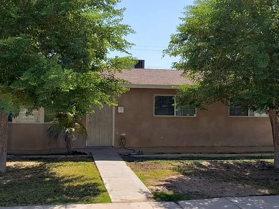 2nd image of 106 Dahlia Ln