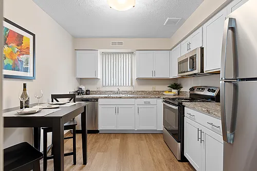 Foxmoor Apartments Photo 1
