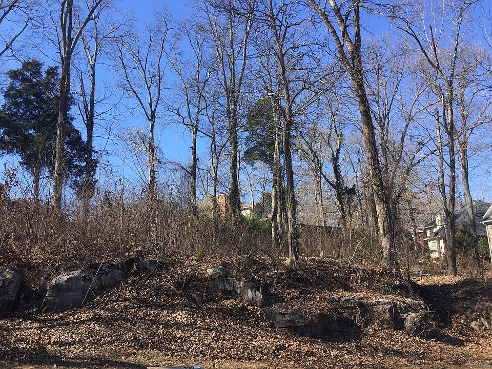 2nd image of 104 Overton Rd
