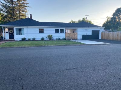 551 Ash St, Central Point, OR, 97502