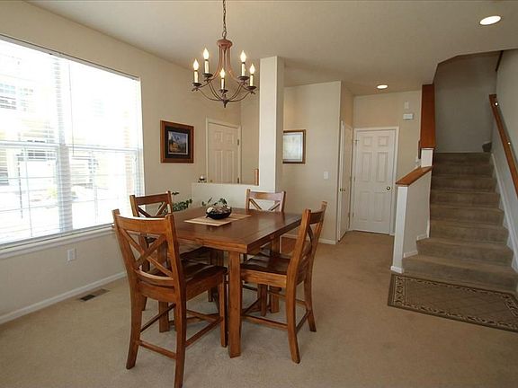Dining Rm