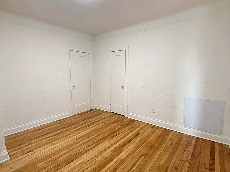 235 Cooper St #2 — Photo 15