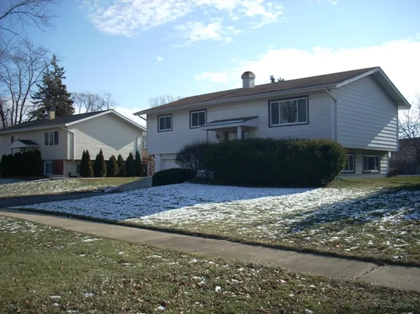 525 Amherst Ln, Hoffman Estates, IL 60169