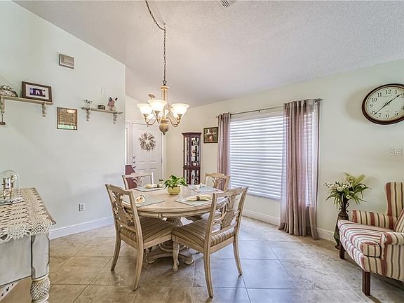 5th image of 2114 Mallory Cir