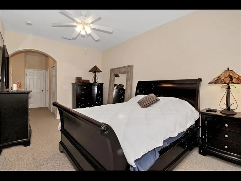 2140 Park Crescent Dr — Photo 9