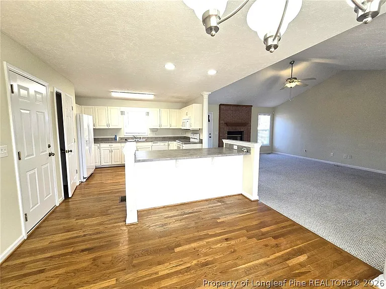 359 Arlington Dr — Photo 14