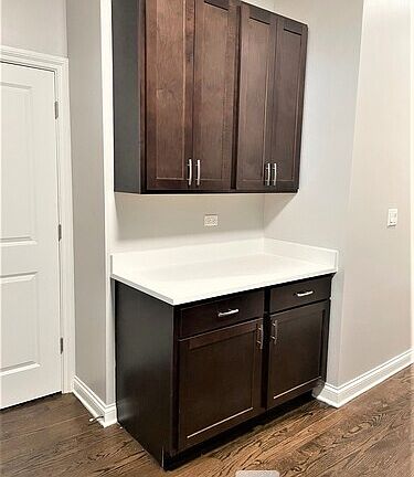 5th image of 1756-58 W Montrose Dr #17562