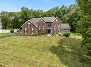 106 Creekside Rd, Hopewell Junction, NY 12533