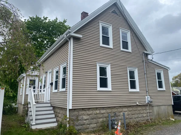 75 Deering Sq, Rockland, MA 02370