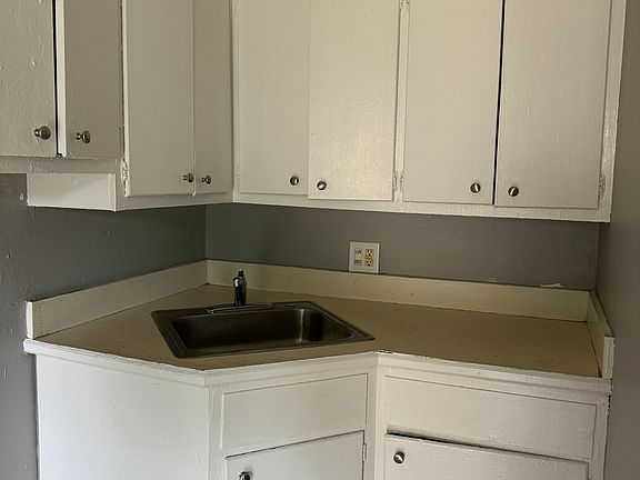 3rd image of 281 S 18th St APT D