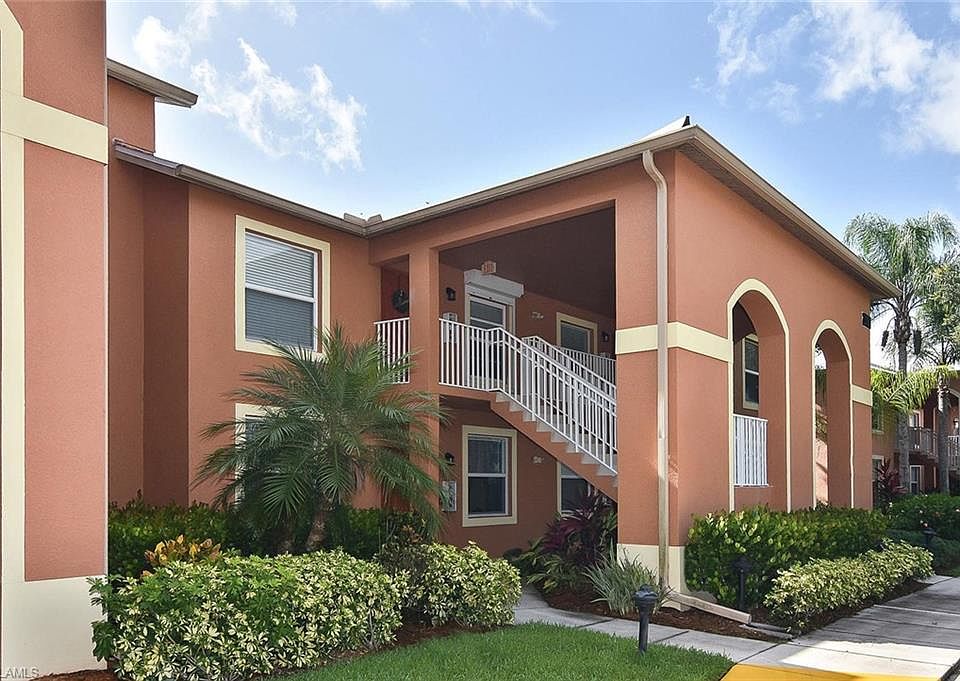 1st image of 20001 Barletta Ln Unit 2015