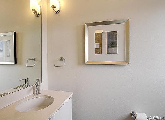 5th image of 46 Galapago St