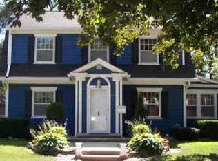 1112 Independence Ave, Waterloo, IA 50703