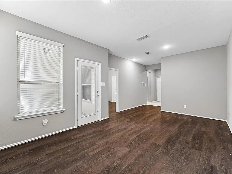 8612 Cedardale Park Dr — Photo 13