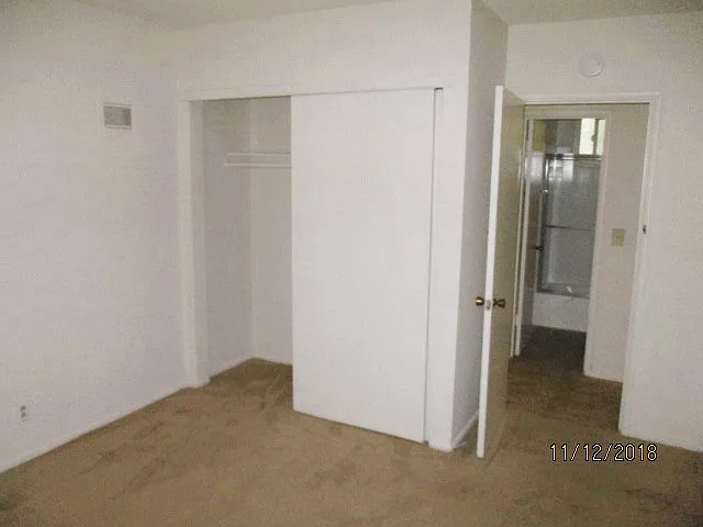 414 E Sola St — Photo 3