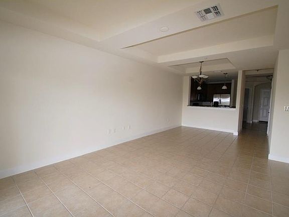 5th image of 23301 Collina Way Unit 111