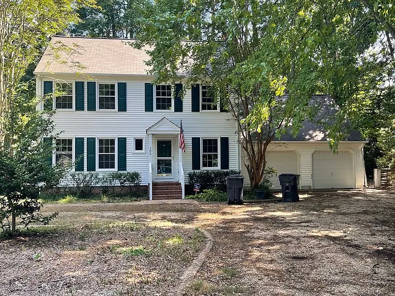 102 Harbin Ct — Photo 1