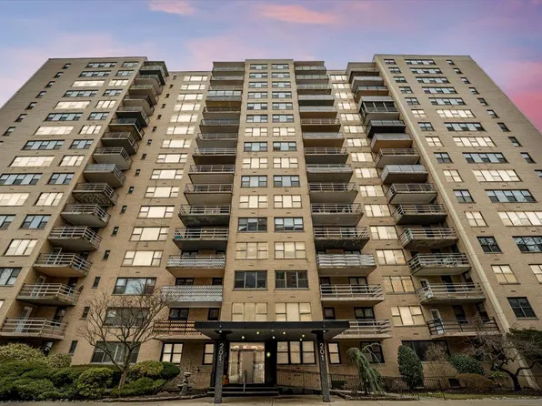 201 Saint Pauls Avenue image 1 of 32