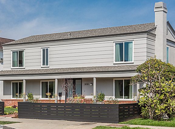 3rd image of 3030 Inglewood Blvd