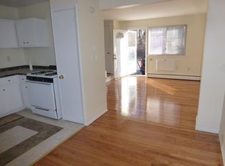 1693 Quinnipiac Ave, New Haven, CT 06513
