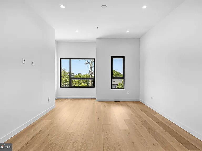 2534 Elvans Rd SE — Photo 42