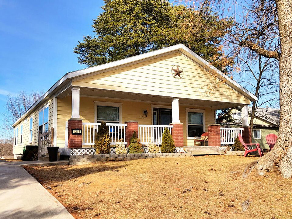 2nd image of 1311 Fisk Ave