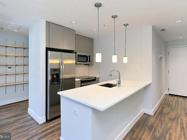 1111 Orren St NE #101 — Photo 11