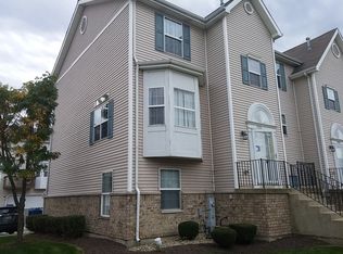 5234 Stoneridge Ct, Matteson, IL 60443