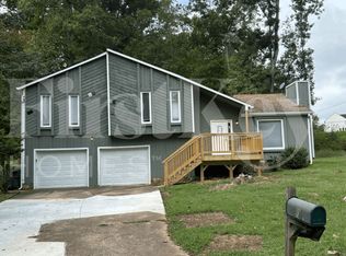 6532 Mitchell Ln SW, Mableton, GA 30126